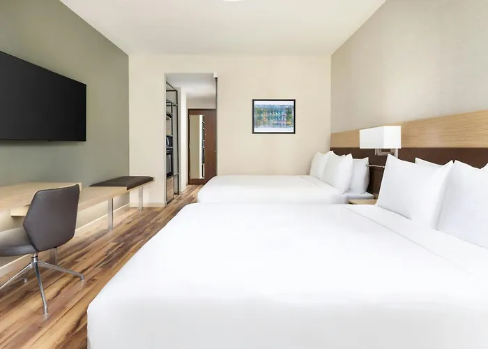 Ac Hotel By Marriott Honolulu