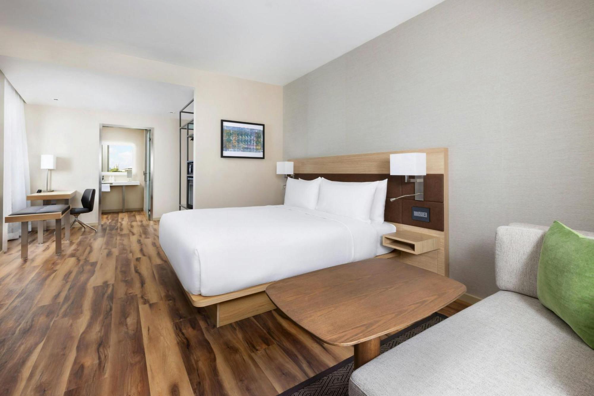 Ac By Marriott Honolulu